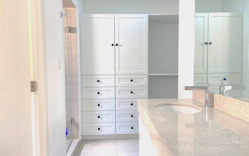 La Mirada Residencial