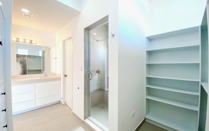 La Mirada Residencial