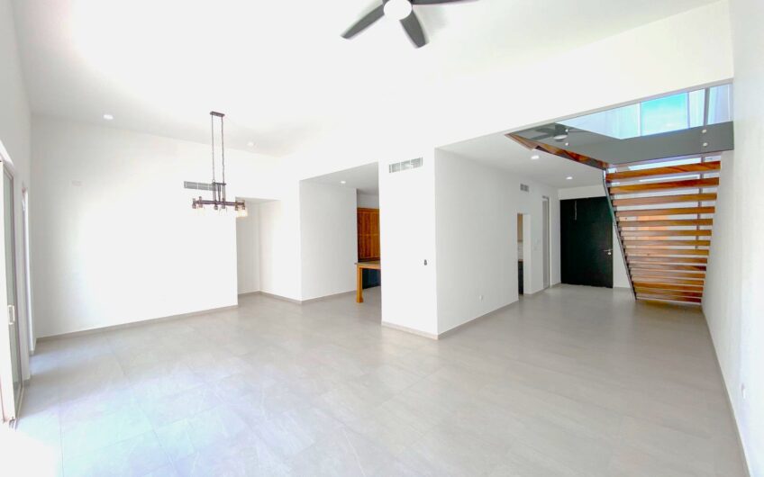 La Mirada Residencial